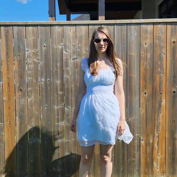 Hollister Saidie chiffon flutter sleeve mini dress - Picture 6 of 6